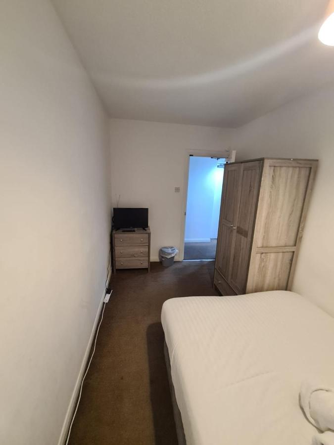 24hr SELF CHECK IN APARTMENT CENTRAL BARNSLEY Exterior foto